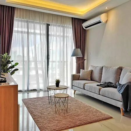 Yussy Homestay At R&F Princess Cove Johor Bahru Exterior photo
